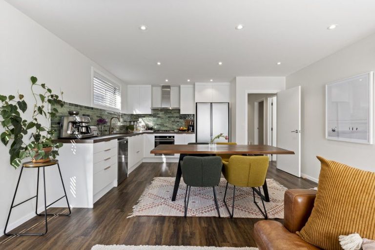 Photo of property in 33 Dewar Street, Lake Hayes, Queenstown, 9304