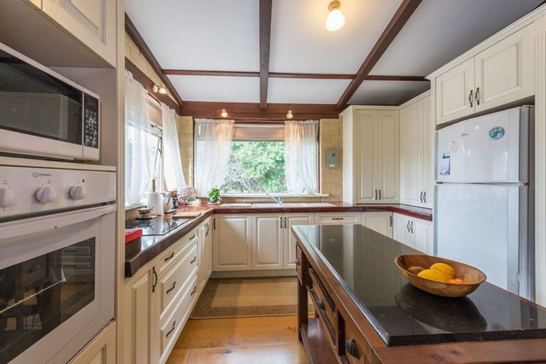 Photo of property in 280 Inland Road, Helensville, 0875