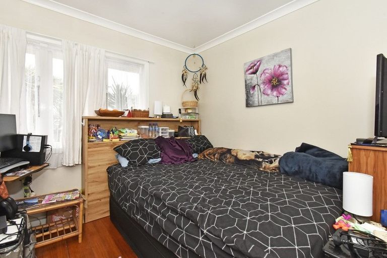 Photo of property in 29 Halsey Road, Manurewa, Auckland, 2102