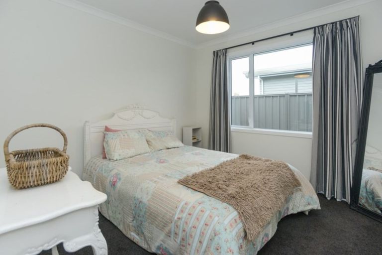 Photo of property in 24 Rakaia Way, Poraiti, Napier, 4112