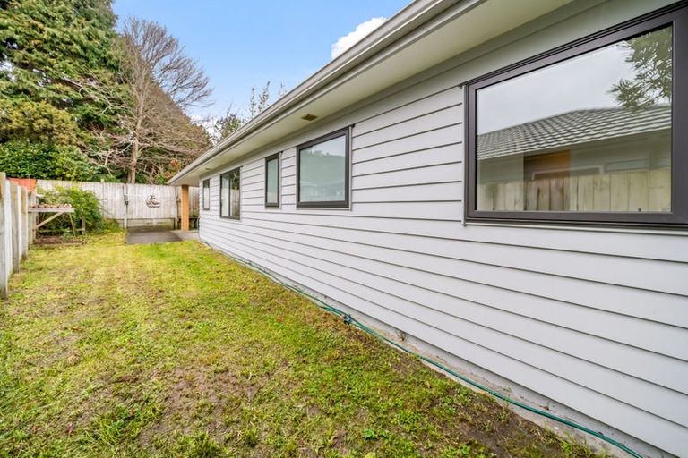 Photo of property in 75 Farmer Crescent, Taita, Lower Hutt, 5011