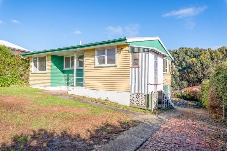 Photo of property in 11 Pukaki Grove, Waitangirua, Porirua, 5024
