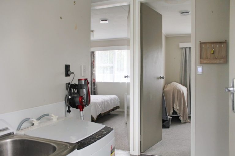 Photo of property in 16 Ries Street, Dannevirke, 4930