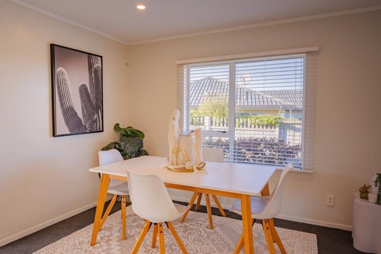 Photo of property in 106 Roberts Line, Kelvin Grove, Palmerston North, 4414