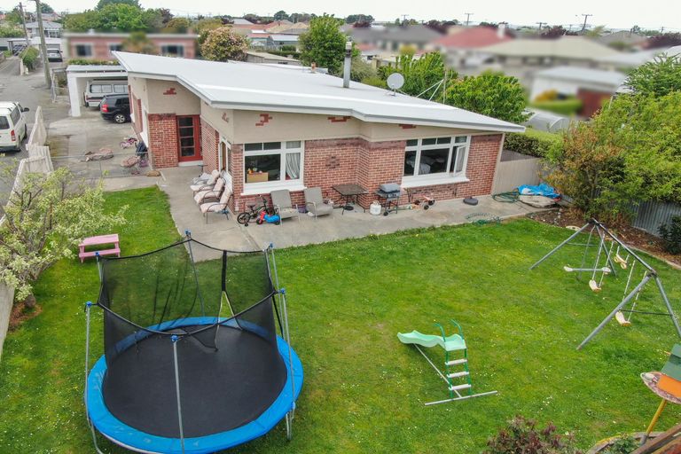 Photo of property in 1 Gladstone Drive, Oamaru North, Oamaru, 9400
