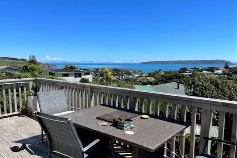 Photo of property in 47 Herewini Street, Titahi Bay, Porirua, 5022