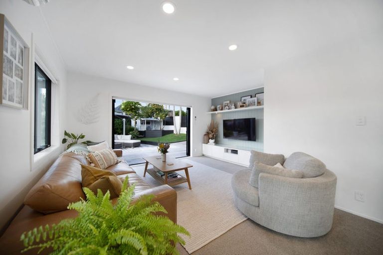 Photo of property in 54 John Gill Road, Shelly Park, Auckland, 2014