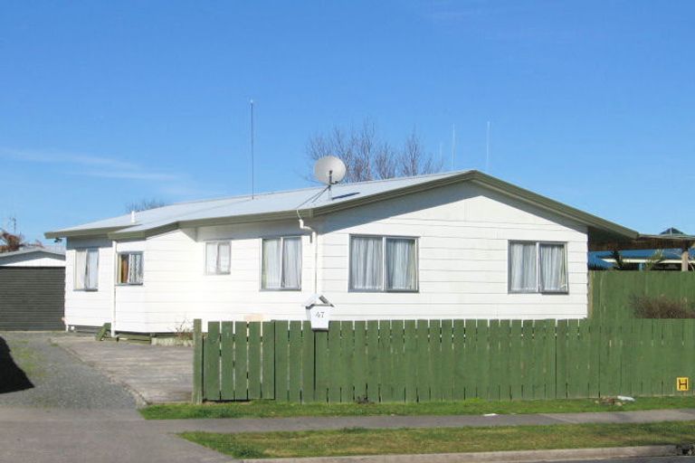 Photo of property in 47 Crawshaw Drive, Nawton, Hamilton, 3200