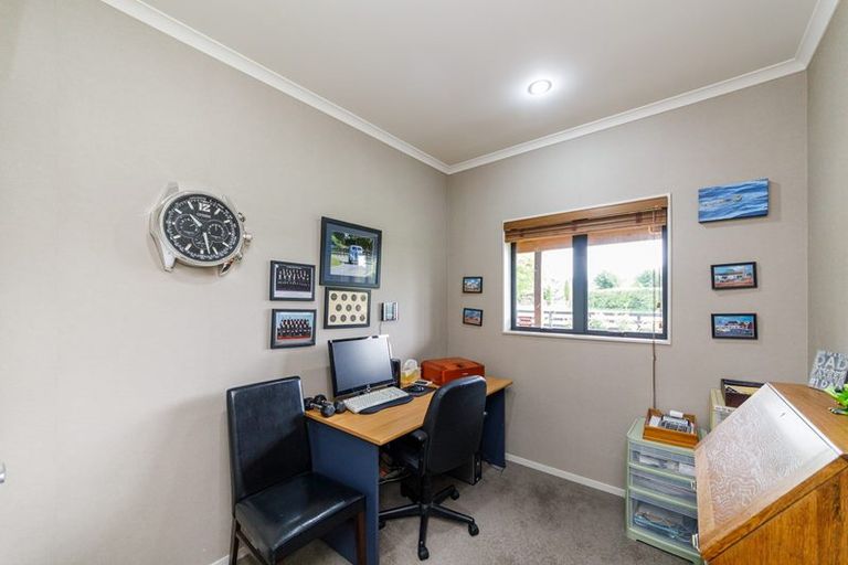 Photo of property in 38 Brandon Hall Road, Bulls, 4894