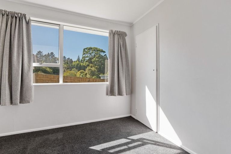 Photo of property in 4 Bromley Place, Westown, New Plymouth, 4310