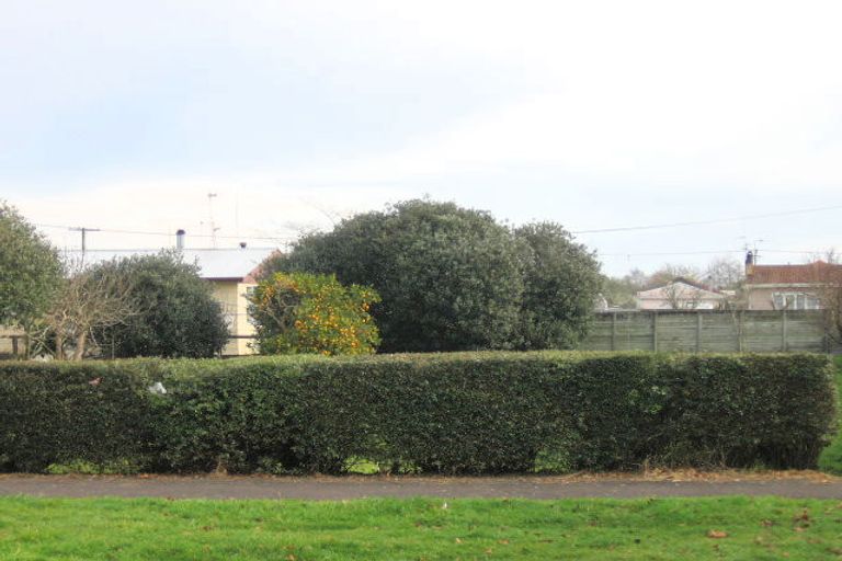 Photo of property in 35 Smith Street, Frankton, Hamilton, 3204