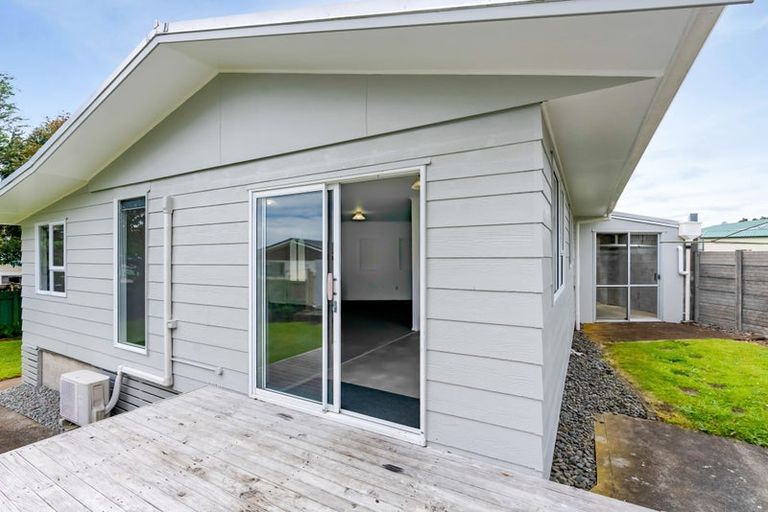 Photo of property in 50 Sole Avenue, Bell Block, New Plymouth, 4312