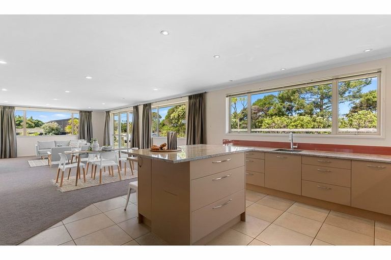 Photo of property in 1 Sunlea Lane, Mangawhai, 0505