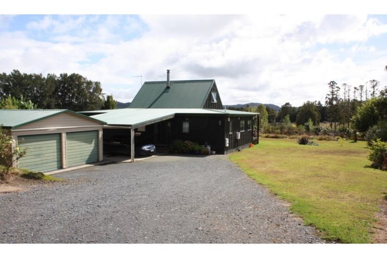 Photo of property in 31 Logan Cameron Road, Kauri, Kamo, 0185