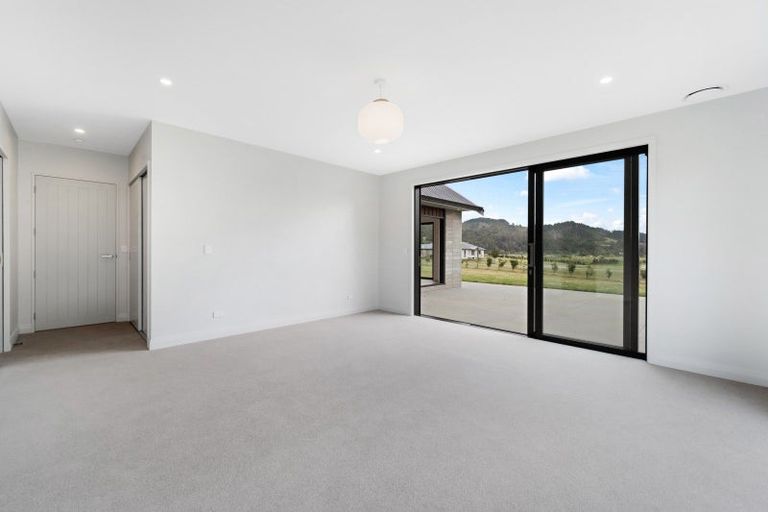 Photo of property in 9 Riverside Way, Clevedon, 2585