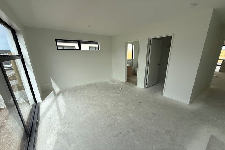 Photo of property in 10 Maple Lane, Rolleston, 7614