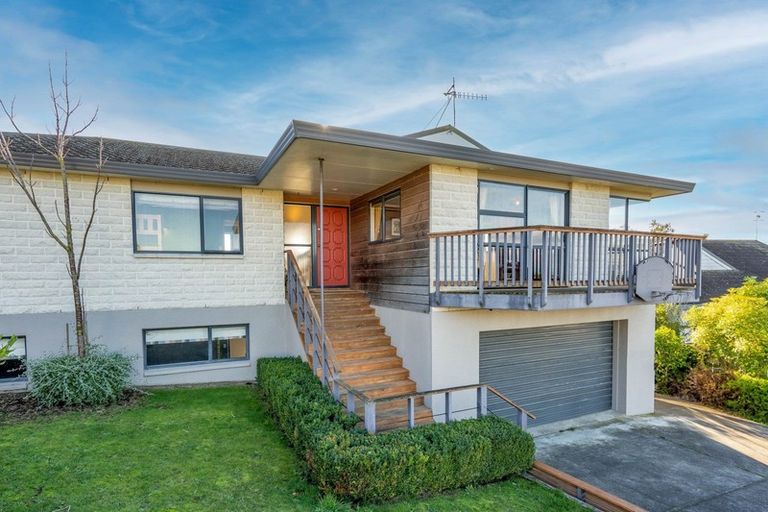 Photo of property in 7 Sunrise Heights, Feilding, 4702