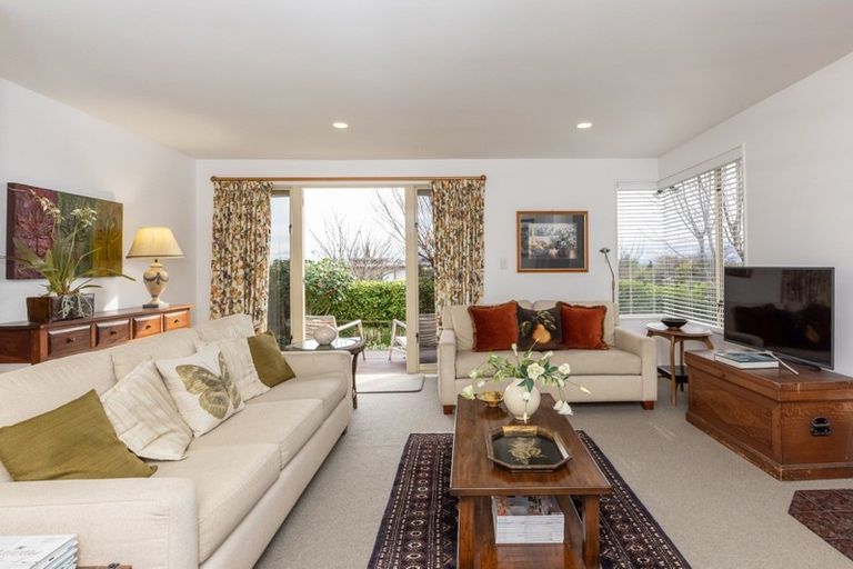 Photo of property in 8a Mchardy Street, Havelock North, 4130