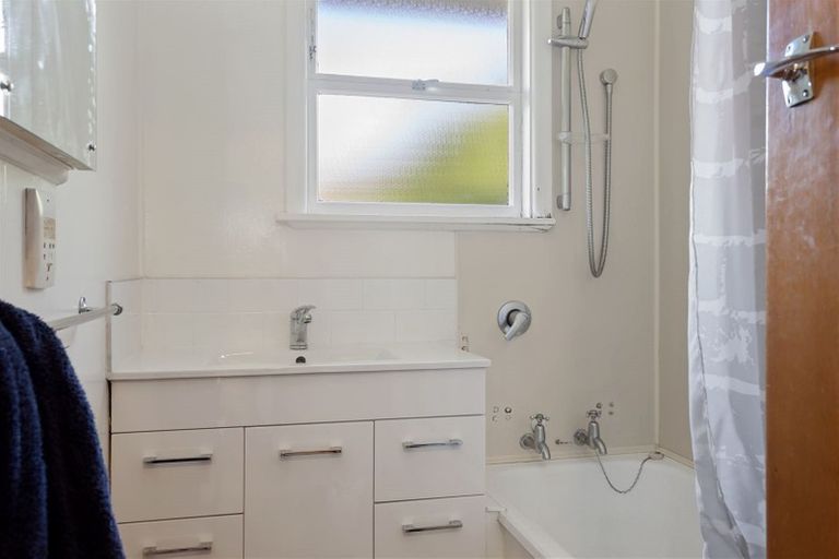 Photo of property in 1/155 Brookside Terrace, Bryndwr, Christchurch, 8053