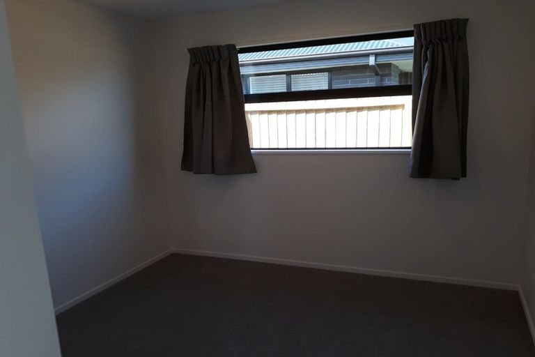 Photo of property in 10 Perendale Street, Belfast, Christchurch, 8051