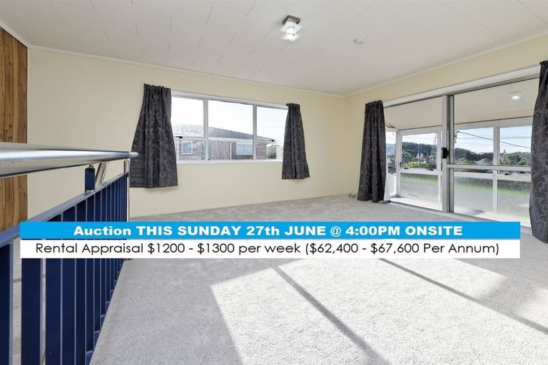 Photo of property in 307 Triangle Road, Massey, Auckland, 0614