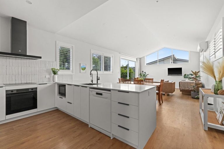 Photo of property in 105a King Street, Taradale, Napier, 4112