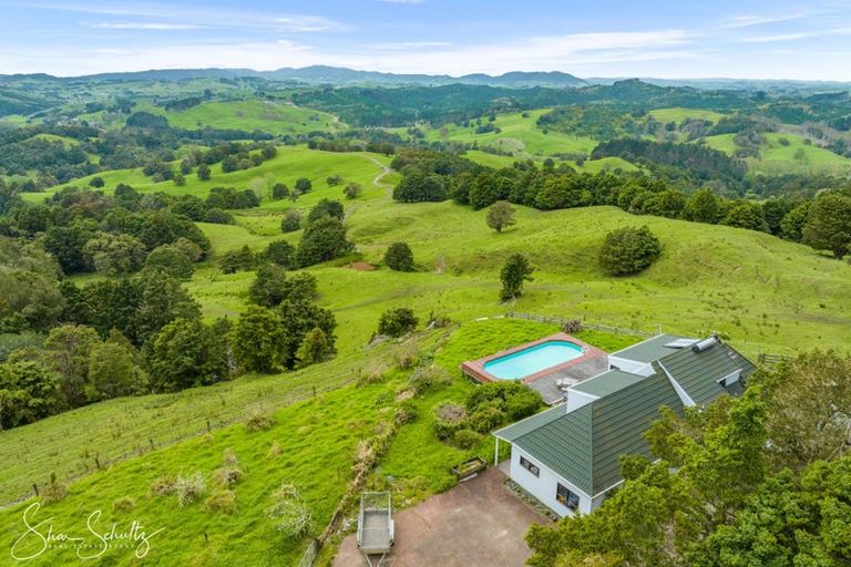 Photo of property in 338a Wairere Road, Paparoa, 0571