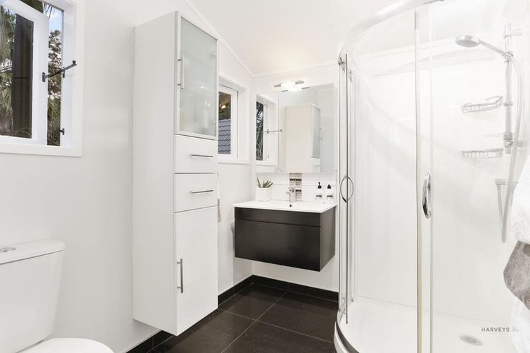 Photo of property in 172 Carter Road, Oratia, Auckland, 0604