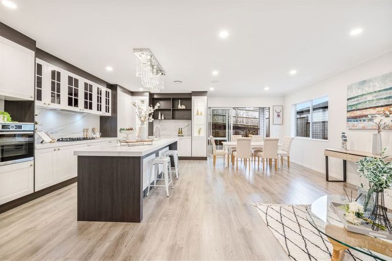 Photo of property in 21 Lime Hill Rise, Flat Bush, Auckland, 2019