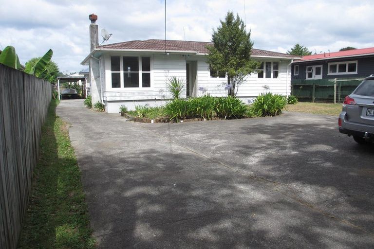 Photo of property in 440 West Coast Road, Glen Eden, Auckland, 0602
