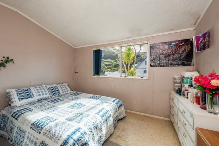 Photo of property in 38b Percy Dyett Drive, Karori, Wellington, 6012