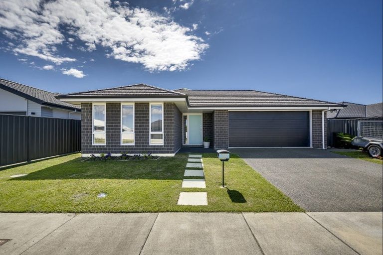 Photo of property in 26 Hurunui Drive, Te Awa, Napier, 4110