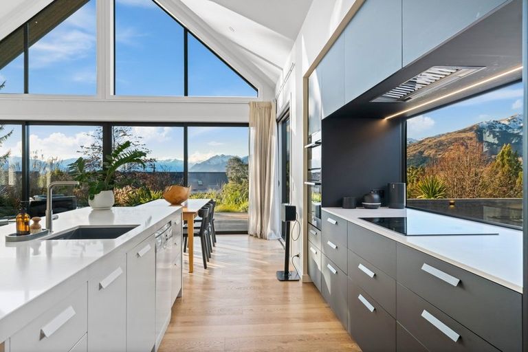 Photo of property in 3 Maude View Road, Hawea Flat, Wanaka, 9382