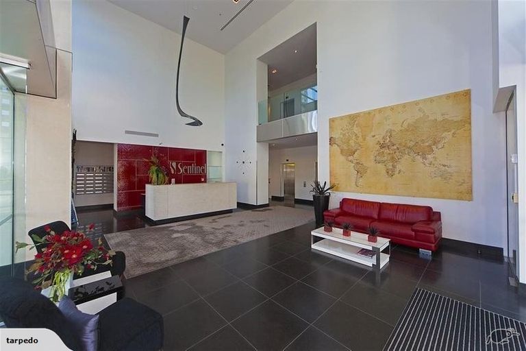 Photo of property in Sentinel Apartments, 1003/3 Northcroft Street, Takapuna, Auckland, 0622