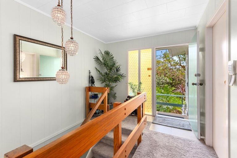 Photo of property in 2/3 Whangarei Heads Road, Onerahi, Whangarei, 0110