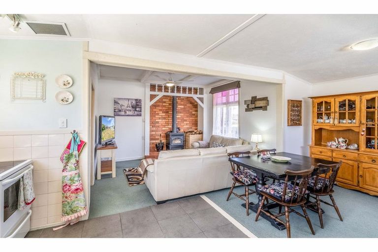 Photo of property in 127 Princes Street, Strathern, Invercargill, 9812