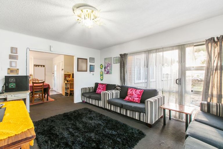 Photo of property in 11 Mail Avenue, Weymouth, Auckland, 2103