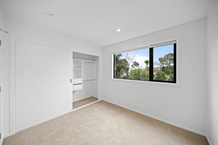 Photo of property in 7/97 Atkinson Road, Titirangi, Auckland, 0604