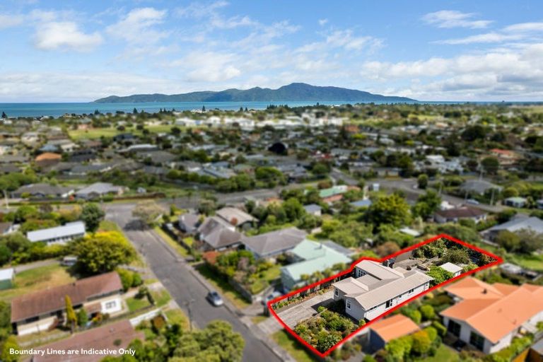 Photo of property in 9 Gavin Road, Raumati Beach, Paraparaumu, 5032