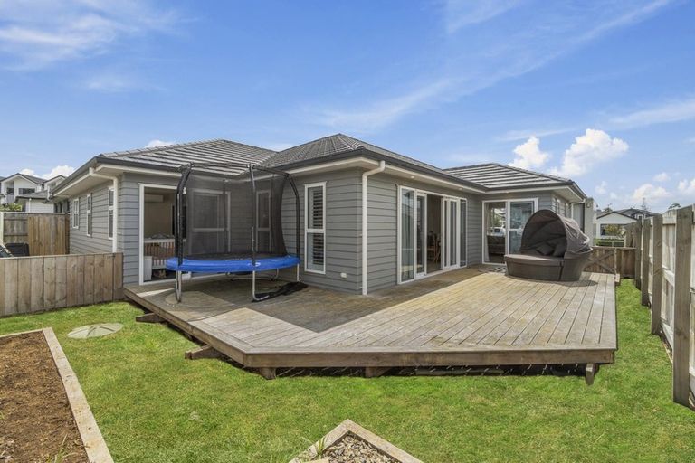 Photo of property in 20 Nellie Drive, Kumeu, 0810