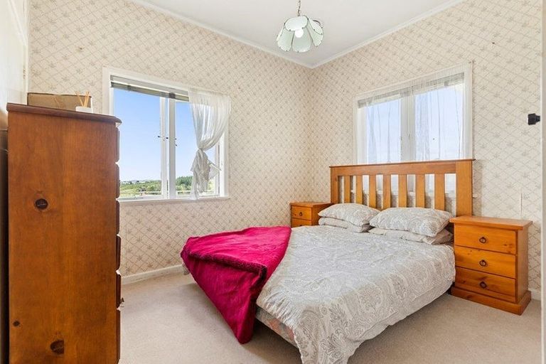 Photo of property in 733b Ridge Road, Riverhead, 0793