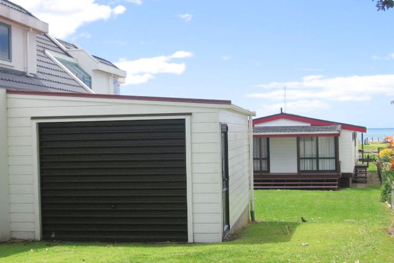 Photo of property in 30 The Terrace, Waihi Beach, 3611