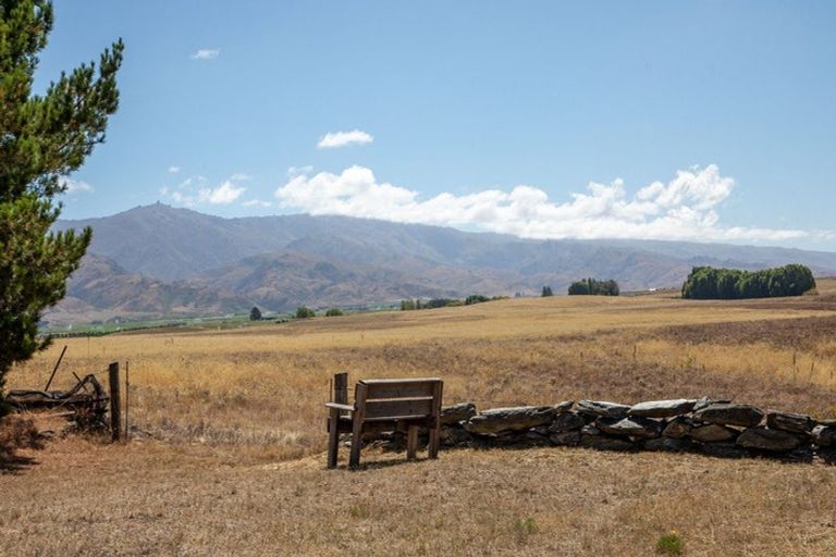 Photo of property in 301 Springvale Road, Springvale, Alexandra, 9391