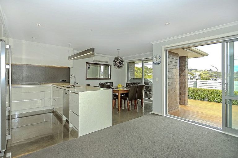 Photo of property in 16 Utopia Park Heights, Welcome Bay, Tauranga, 3112