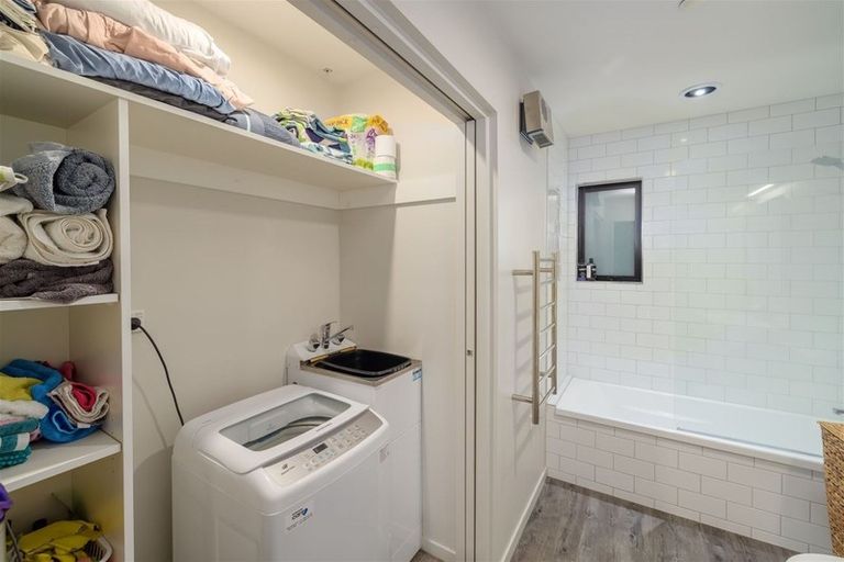 Photo of property in 1/28 Packe Street, Edgeware, Christchurch, 8013