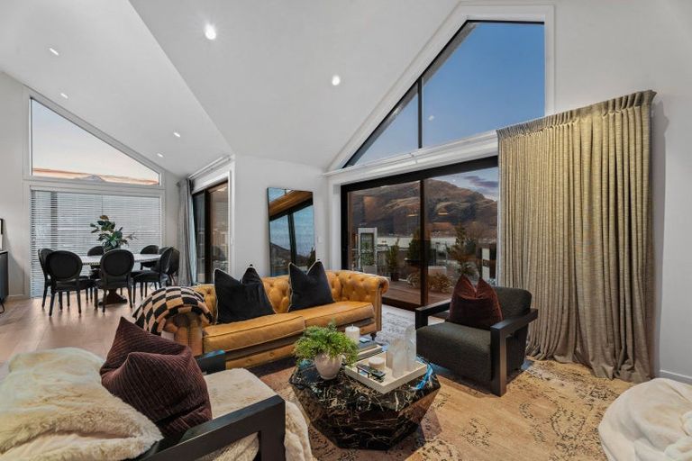 Photo of property in 4 Old Homestead Place, Kawarau Falls, Queenstown, 9300