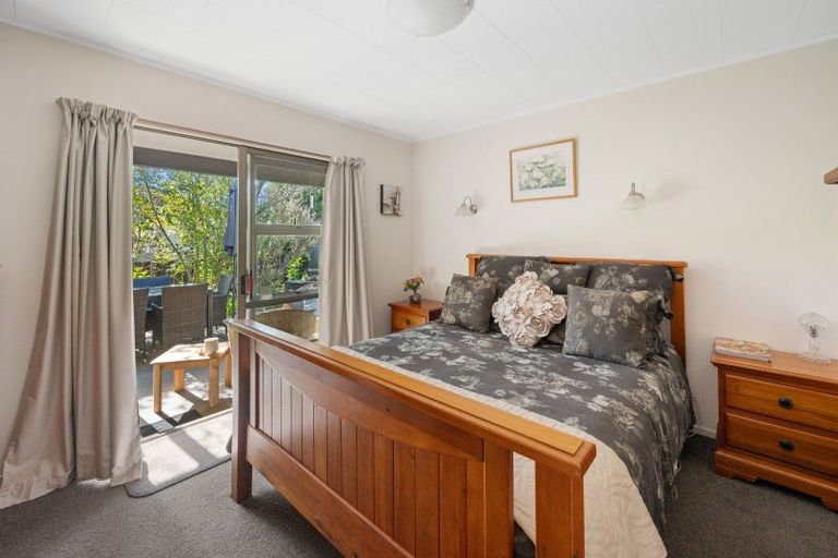 Photo of property in 34 James Cook Street, Havelock North, 4130