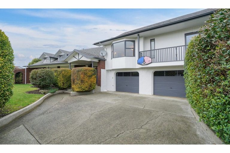 Photo of property in 27 Kildare Drive, Waikiwi, Invercargill, 9810