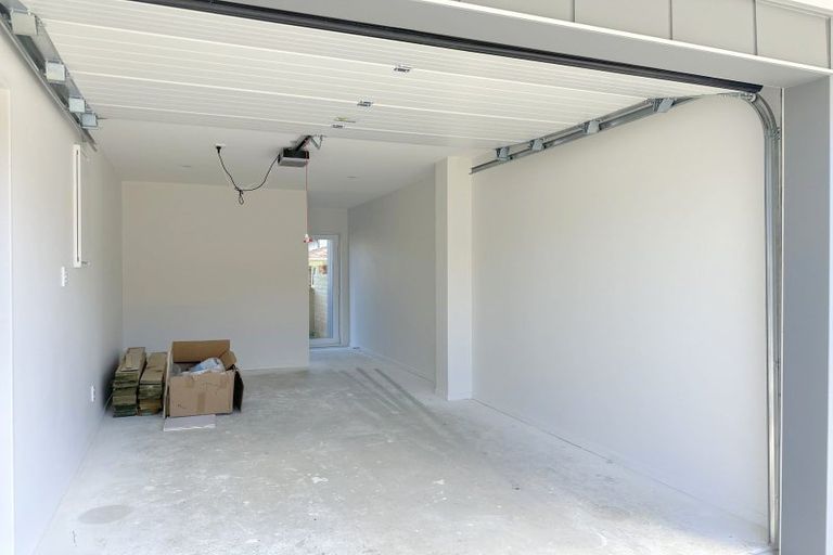 Photo of property in 15c Blenheim Street, Glenfield, Auckland, 0629