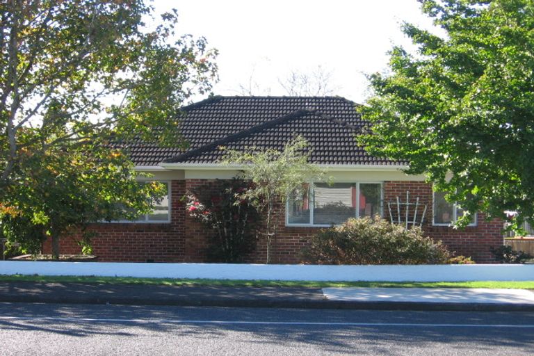 Photo of property in 110 Wallace Road, Papatoetoe, Auckland, 2025